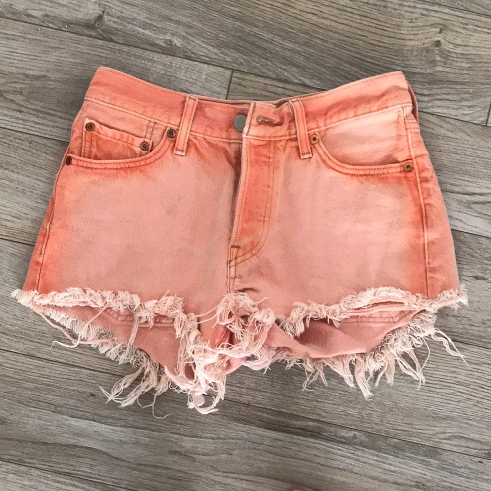 Women’s Levi’s 501 cutoff denim shorts